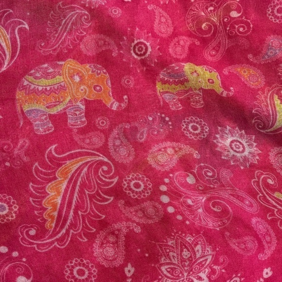 Gorgeous Boho Chic Elephant Print Infinity Scarf - Picture 3 of 3